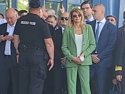 Какво се случва с Деси Радева? Жената на президента е кожа и кости (СНИМКИ)