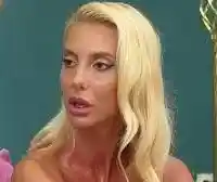 Кучета изядоха обувките на ергенката Маги