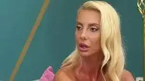 Кучета изядоха обувките на ергенката Маги