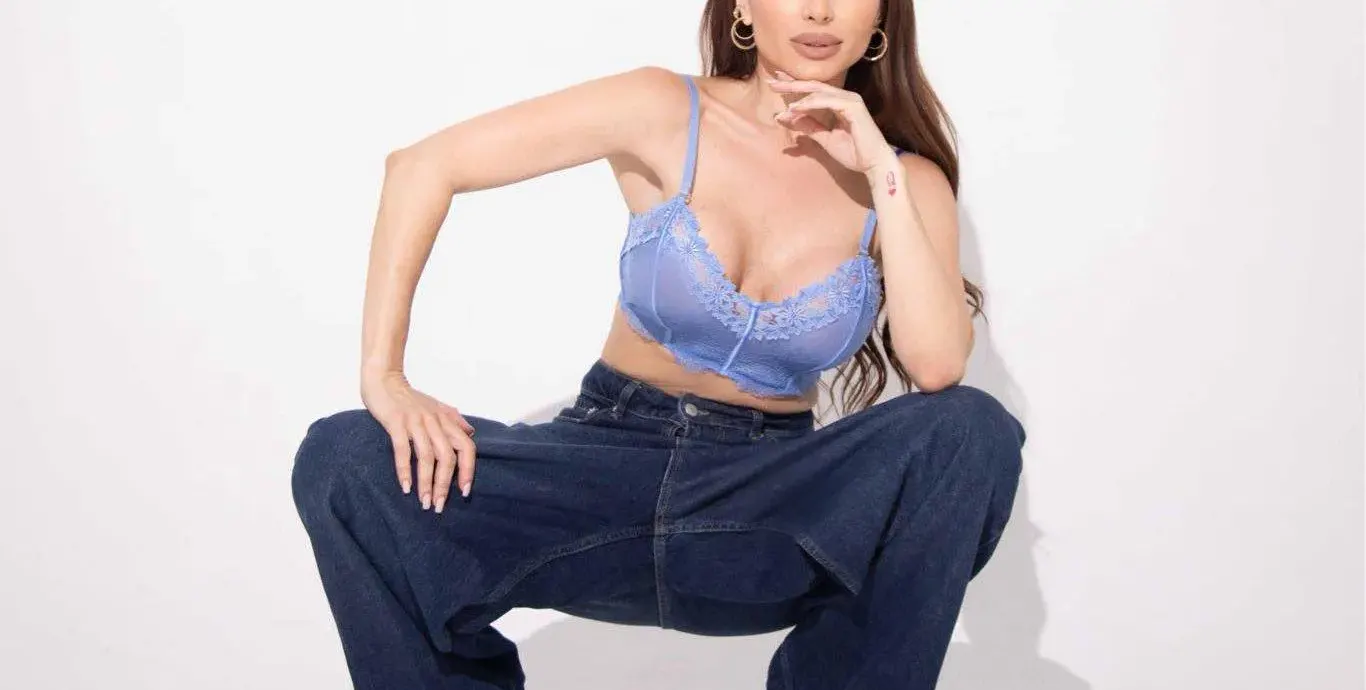Мариана Маринова избира модел на България