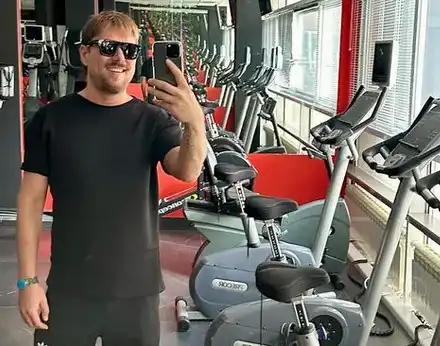 Миро Каризмата  пак се ошишка, мечтае да си върне добрата форма