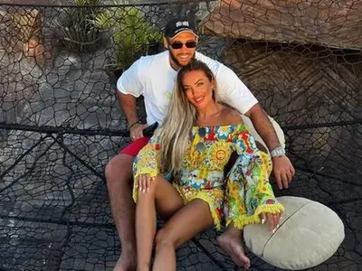 Мъжът на Златка Райкова яко се угои