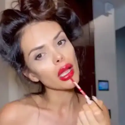 Остър завой: Преслава спира с чалгата!