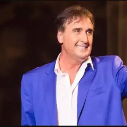 От срам! Веско Маринов крещи на фенове: Не ме снимайте, забранявам!