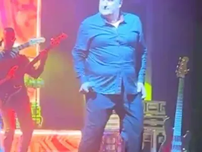 От срам! Веско Маринов крещи на фенове: Не ме снимайте, забранявам!