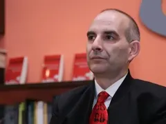 Петър Волгин преспал с една дузина колежки от БНР