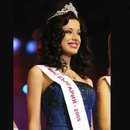 Помните ли Роси Иванова? Няма да повярвате как изглежда миската днес