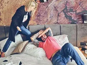 Поредната ИЗМАМА:  Христиана влязла обвързана в "Ергенът"