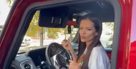 Преслава яхна „Брабус” за 400 бона ВИДЕО