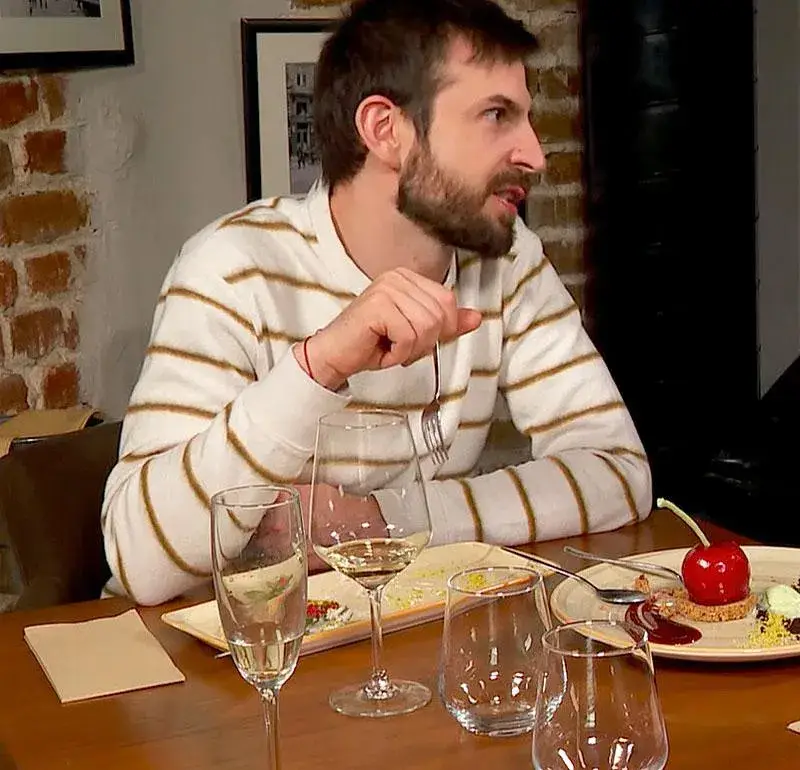 Пухкавата  годеница на Чоткин стана за смях с фотошоп СНИМКИ