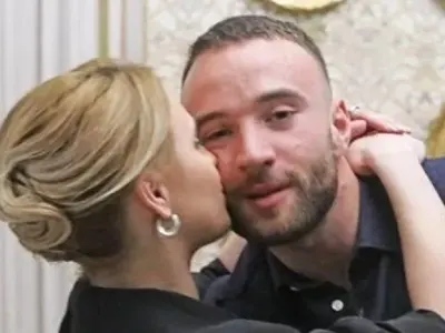 РАЗДЕЛЕНИ? Валери се обясни в любов на Мария Бакалова (СНИМКИ)