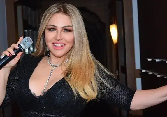 Рени: Бях звезда в Сърбия, когато полицаи щяха да стрелят по мен