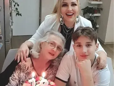 Рени живее в страх,  че и малкият й син ще избяга от нея