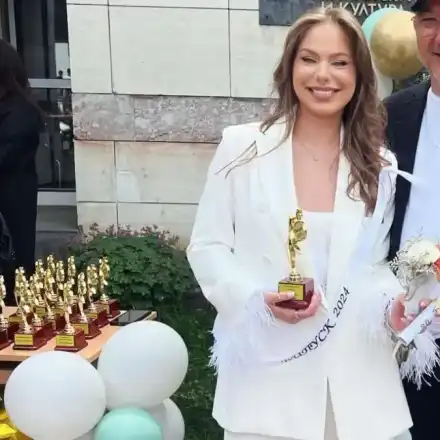 Шеф Манчев вдигна пищен бал на щерка си