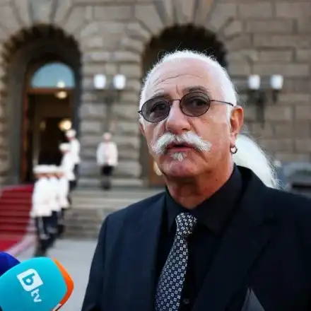 Шефът на 6-то управление на ДС: Вярвам на Етиен, не е вербуван