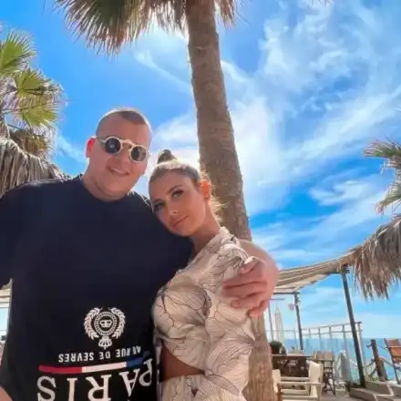 Синът на Десислава показа бебето