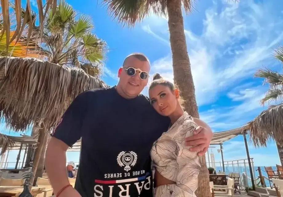 Синът на Десислава показа бебето