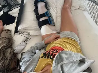 След ужаса: Нина Добрев се изправи на крака! (СНИМКИ)