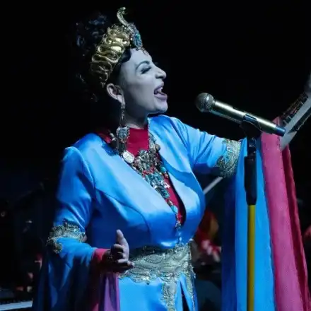 Софи Маринова пя и ля сълзи в Античния театър в Пловдив