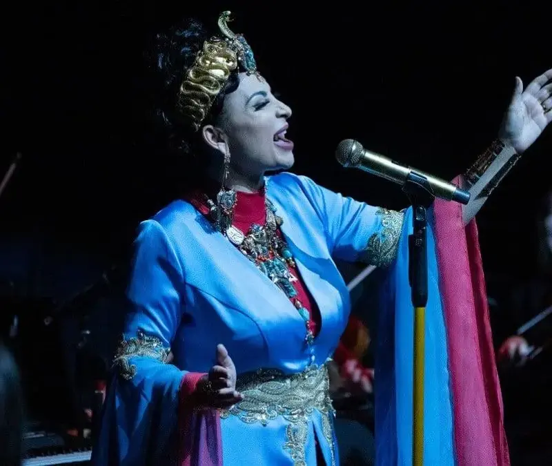 Софи Маринова пя и ля сълзи в Античния театър в Пловдив