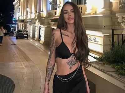 Сузанита скандализира Монако по сутиен