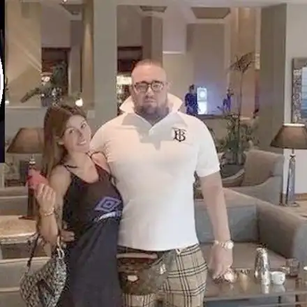 Светлана ИЗТРЕЩЯ: Продадохме си дома заради зъл призрак! (Синът й виждал странен чичко)