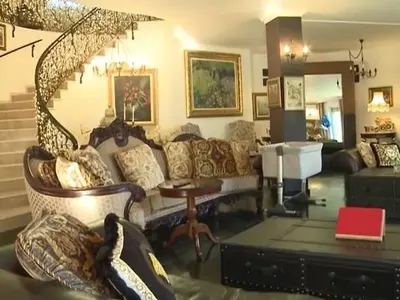 Светлана ИЗТРЕЩЯ: Продадохме си дома заради зъл призрак! (Синът й виждал странен чичко)