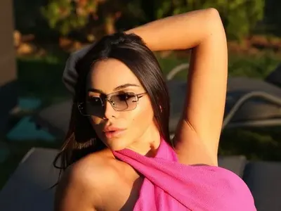 Уреди си живота: Новият на Алисия върти пари от хазарт и криптовалута