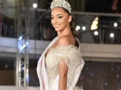 Вижте кои са СКАНДАЛНИТЕ миски с отнети корони (СНИМКИ)