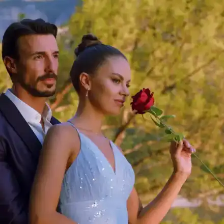 Виктор искал  да си тръгне от „Ергенът” като Алек: В слушалката ми казаха „Избери Виктория”!