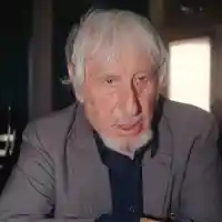 Внучката на Радой Ралин стана поетеса