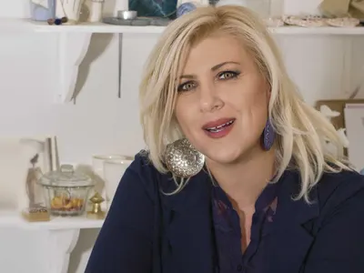 Албена Михова напълно СЕРИОЗНО: Често виждам духове! Пред блока си снимала НЛО