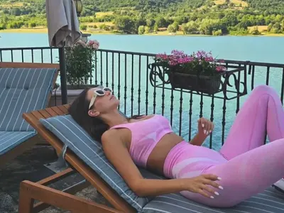 Алекс Богданска имитира най-желаната жена в света