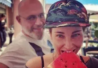 Алекс Раева най-сетне получи предложение за брак! (Вижте пръстена и сълзите й)