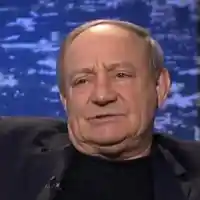 Антон Радичев реди богата трапеза