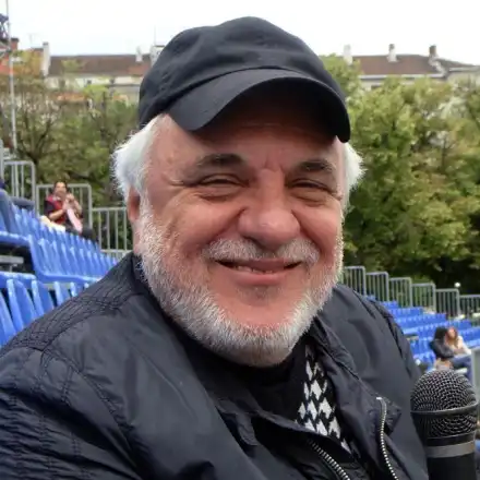 Артисти от Софийската опера: Спасете ни от Пламен Карталов!