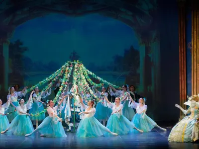 Балетният шедьовър „Спящата красавица“ във варненския Летен театър