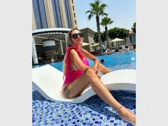 Джулиана Гани си проби носа