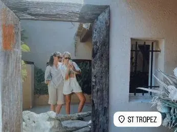 Докато Валери спи, Мария пирува! Бакалова на купон в Сен Тропе