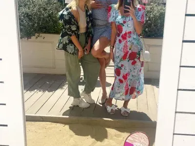 Докато Валери спи, Мария пирува! Бакалова на купон в Сен Тропе