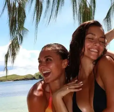 Две Мис България в битка за 300 бона в Островът на 100-те гривни