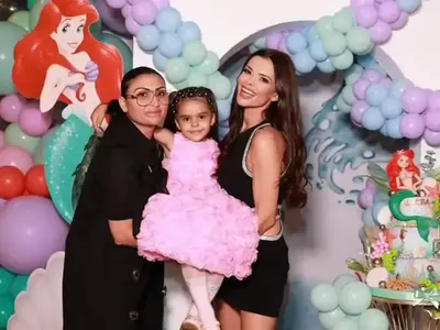 Дъщерята на Преслава изпитва Софи Маринова по английски ВИДЕО