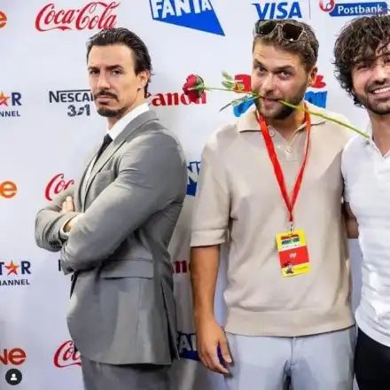 Ергенът Алек изплува след резила