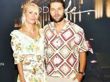 Ергенът Алек прилъга супер МИЛИОНЕРКА от обкръжението на Кирил Петков