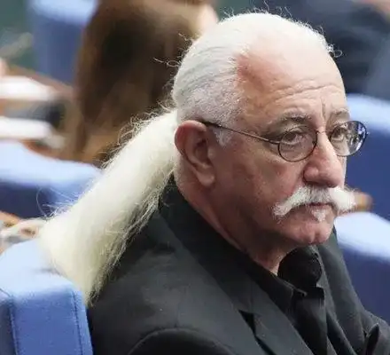 Етиен Леви БЕСЕН: Ще съдя всеки, който твърди, че съм бил агент на ДС