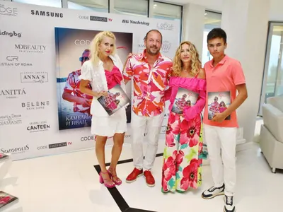 Гаджето на Ергена Алек естествена?! Вижте СТАРИ СНИМКИ на Царина