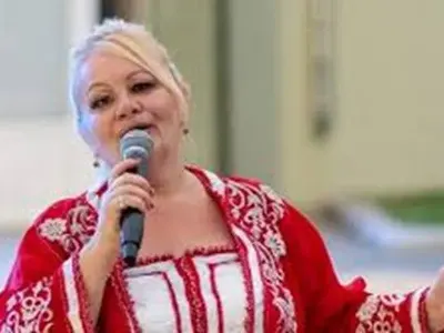 Гръмна голям СКАНДАЛ с Ивана и Деси Слава