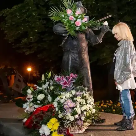 Лили почете паметта на Тодор Колев