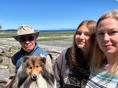 Линда избяга от мъжа си Кирил Петков в Канада