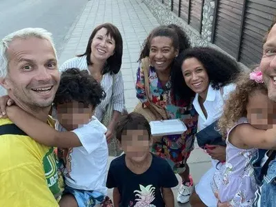 Напук на тренда: Ето кои звезди избират Черноморието